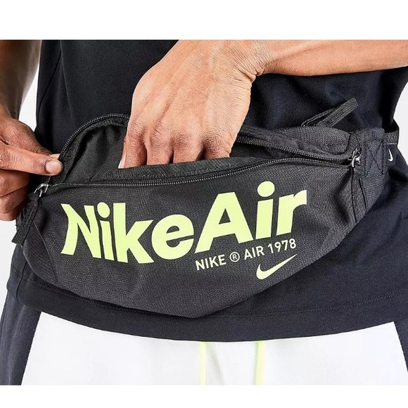 🎁SOLD🎁NEW Nike Air Hip Pack Fanny Pack Bag - Picture 3 of 6